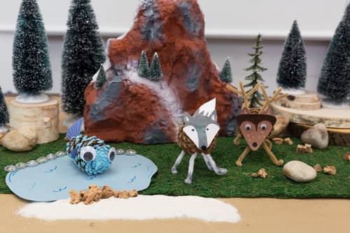 Make Pinecone Crafts and Critters with Lynn Lilly!